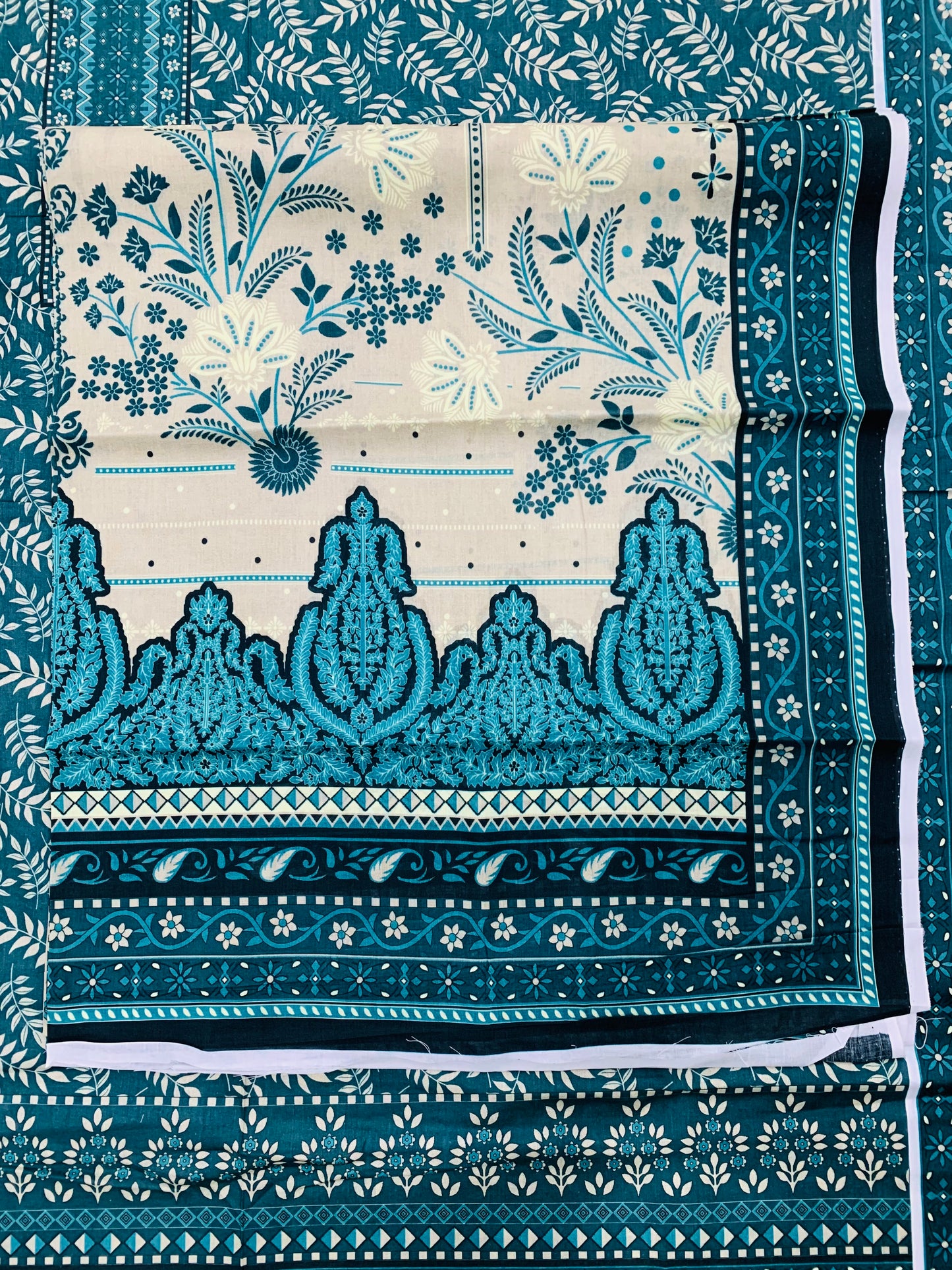 3Pc Gala Daman Digital Print Lawn